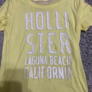 Hollister T shirt!